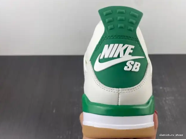 Rep SB Green Air Nike Pine Jordan x DR5415-103 4 0418